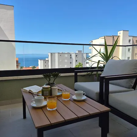 Luxury & Spacious Sea View From Bed Appartement