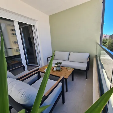 Luxury & Spacious Sea View From Bed